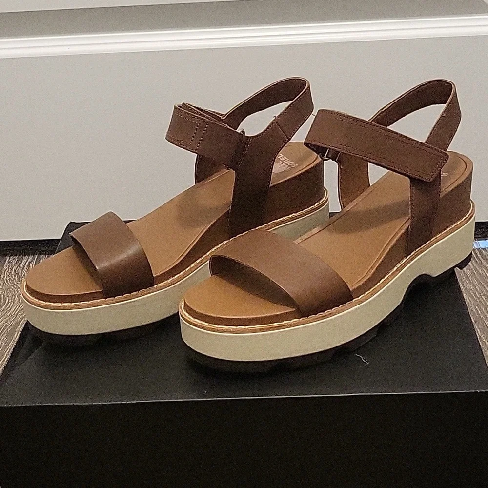 Sorel Women's Joanie™ IV Y Strap Wedge Sandal Size 11 Never Worn - Picture 3 of 17